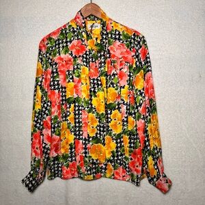 VTG Helga SILK colorful pleated attached scarf tie front button shirt Size 6